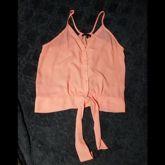 Adorable top - Picture 7 of 7